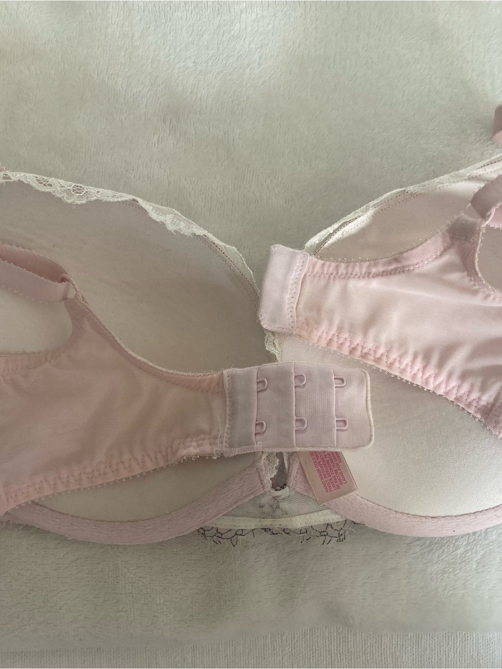 Victoria's Secret Pale Pink Lace Embellished Push-Up Bra - Picture 6 of 6